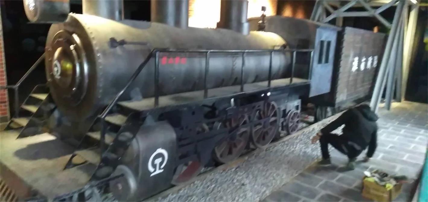 峨山蒸汽火车模型